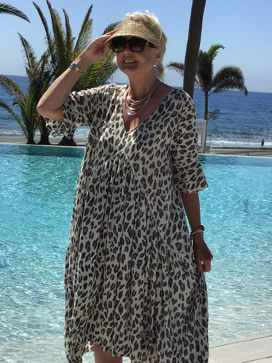 one size  perfect summer dress ideal for curvier figure - 4 colours