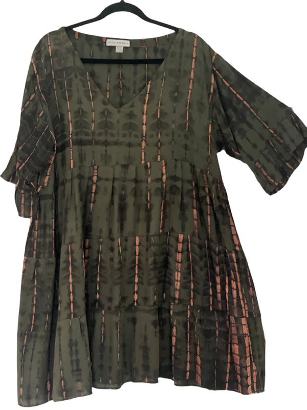 Loose Tunic Top /beach dress  choice of  EIGHT  colours one size perfect cover up