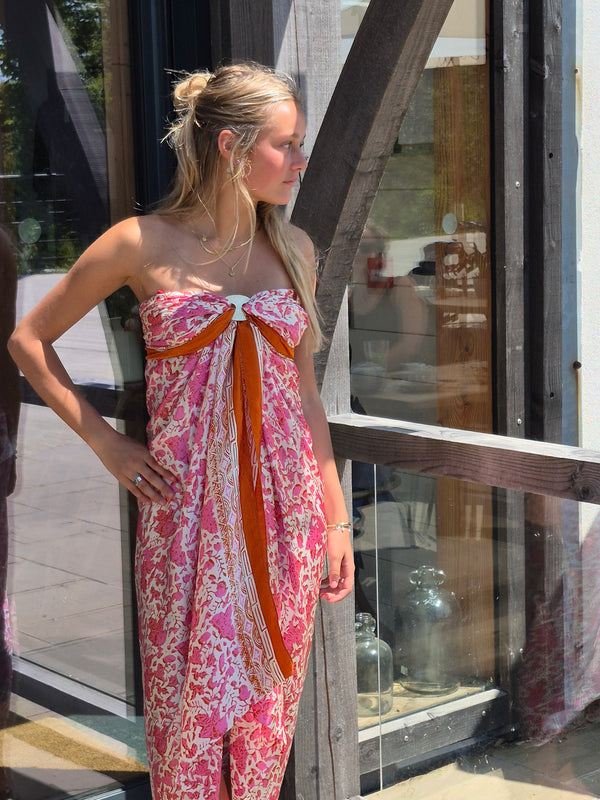 Pink and white with coral pure silk sarong 🪸