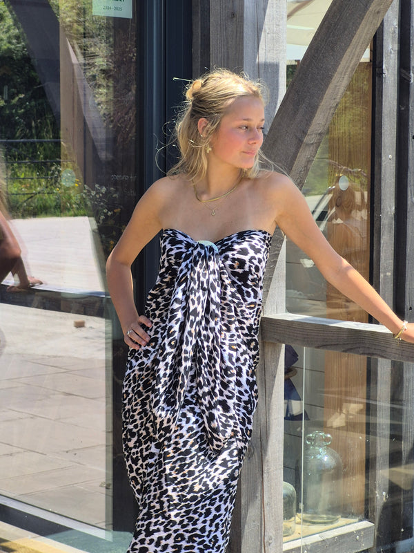 Leopard black,mink and white sarong