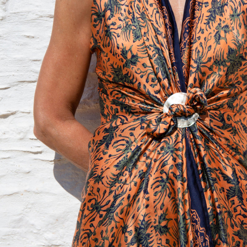 Buckle  Natural shell