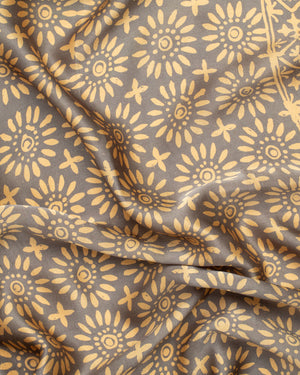 
            
                Load image into Gallery viewer, Geometric print grey and gold silk sarong and scarf
            
        
